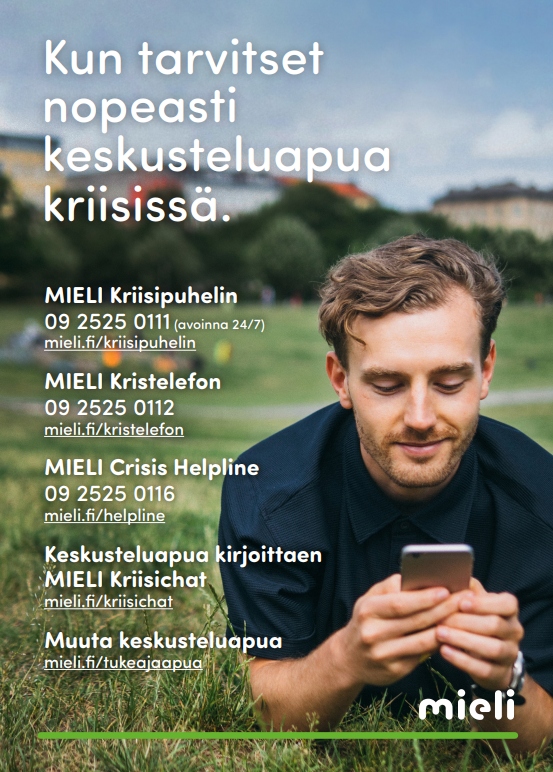 Mies puhelin kädessä, taustalla luontomaisema, kriisipuhelimen puhelinnumeroita tekstinä eri kielillä